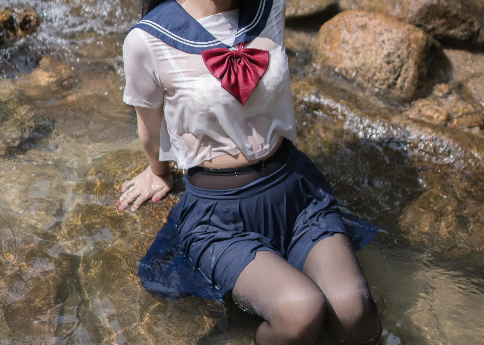 白烨 – NO.05 湿身JK-图片[24] [50P]插图5